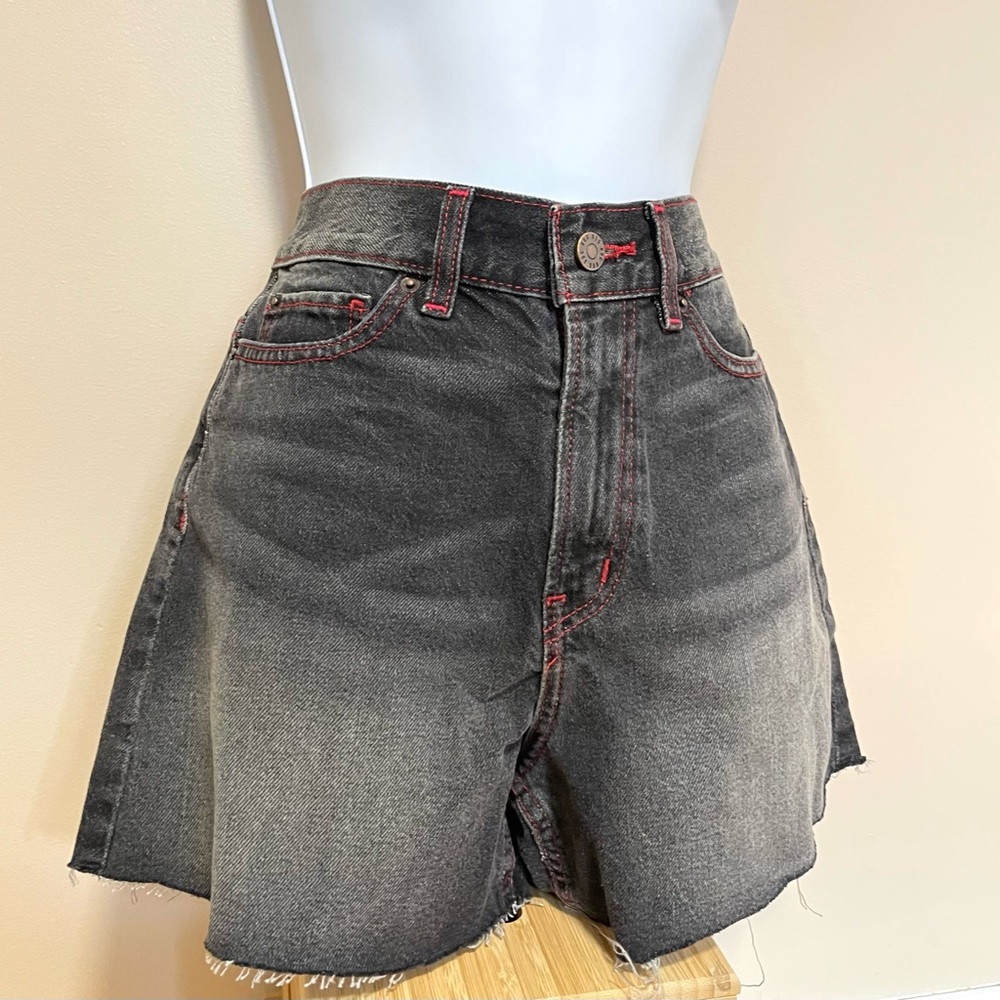 Urban Outfitters BDG High Waist Black Wash Rigid Denim Shorts | Size 25 | NWT